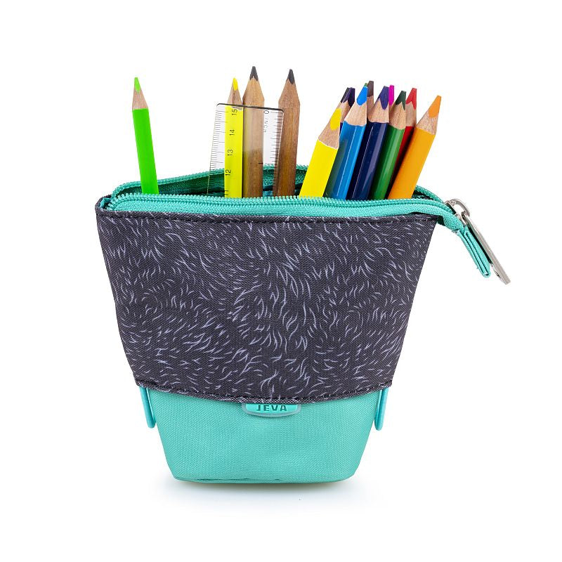 FURRY FRIEND 16
FURRY FRIEND 16