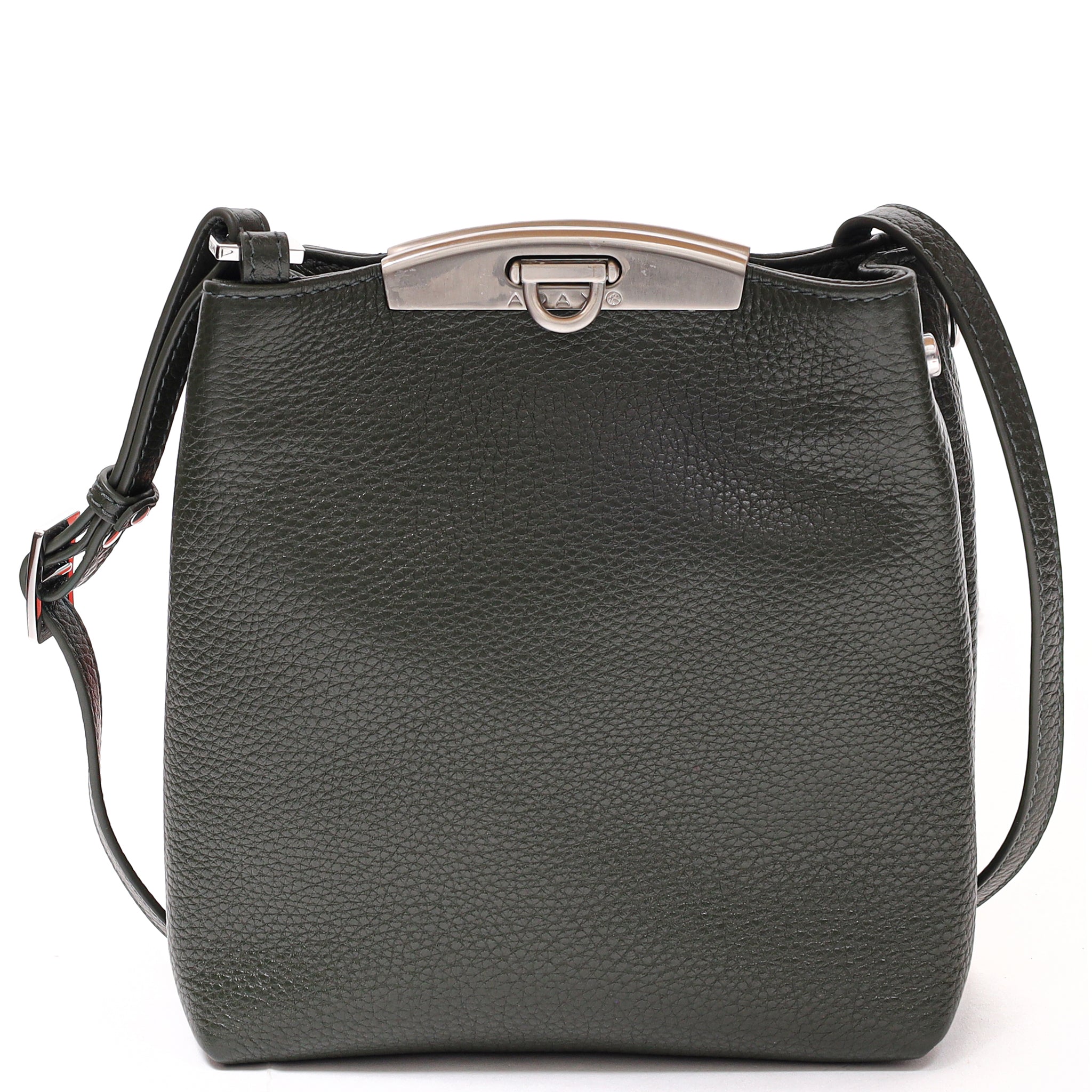 LEAF GREEN
LEAF GREEN