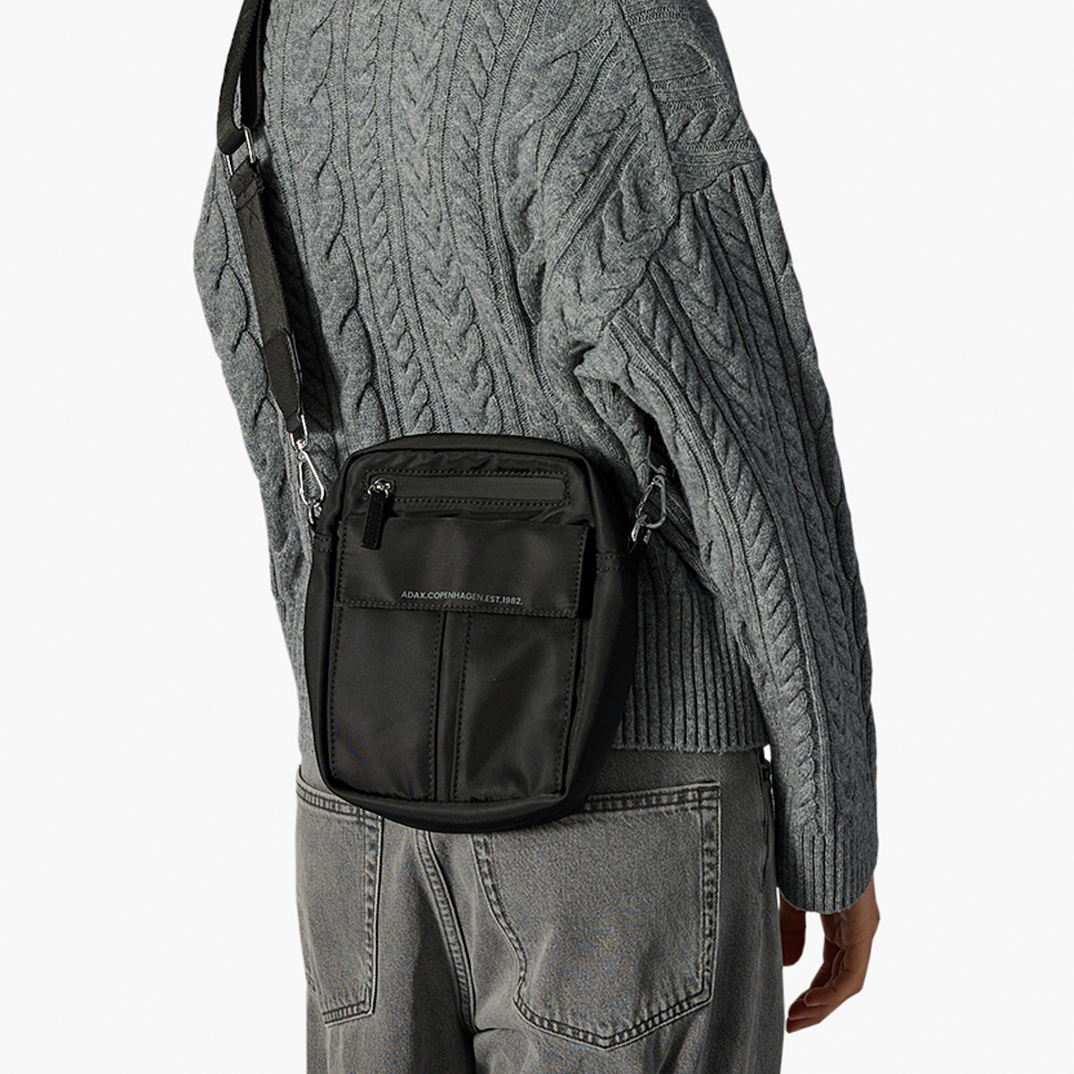 Novara Luca Crossbody