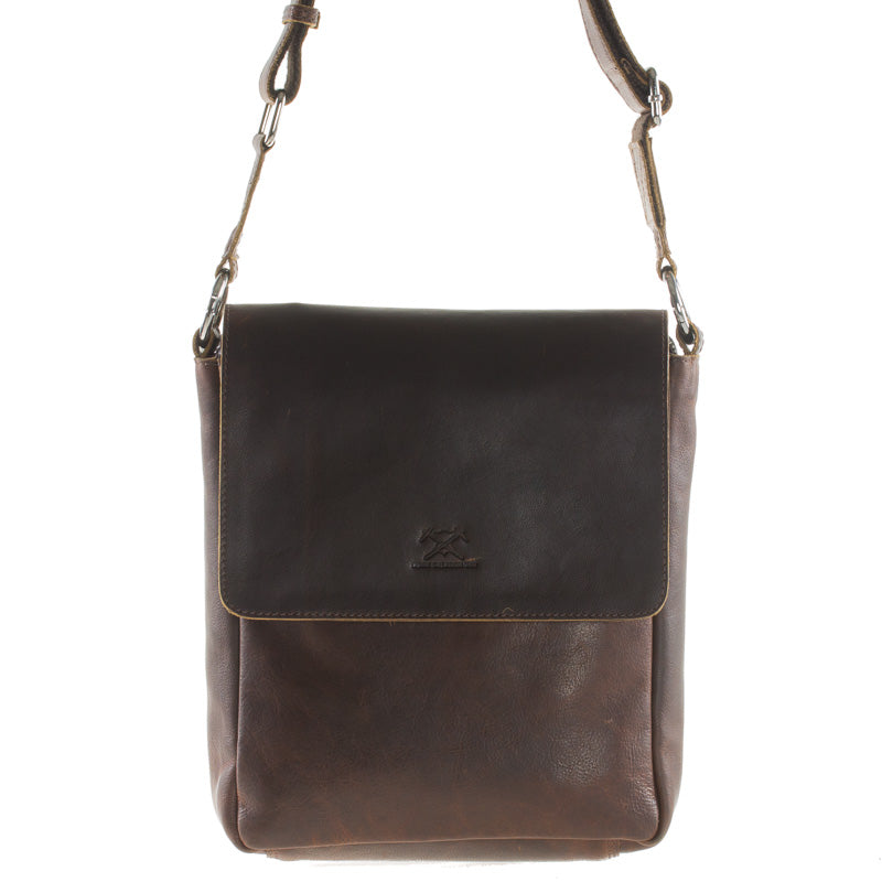 DARK BROWN
DARK BROWN