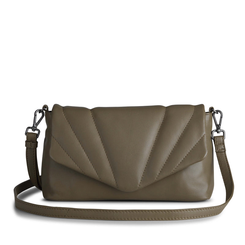 MARKBERG CLEAMBG CROSSOVER TASKE