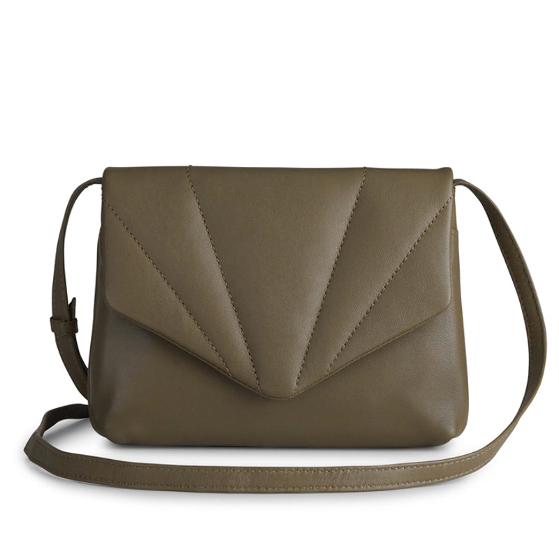 MARKBERG SHEILAMBG CROSSOVER TASKE