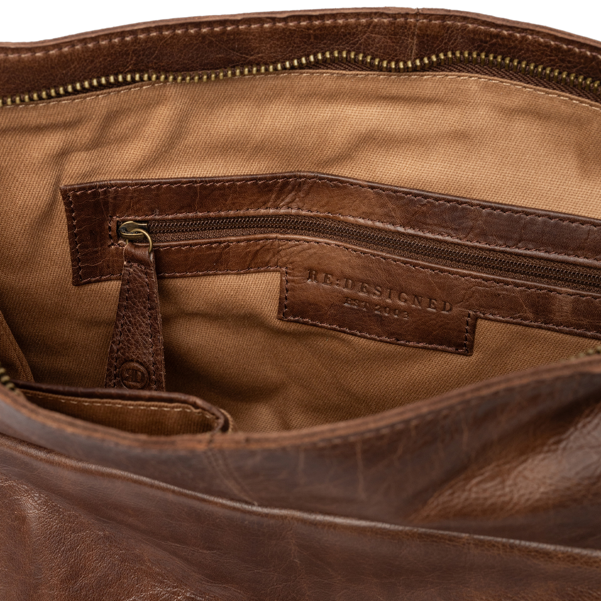 1656 Urban Crossbody