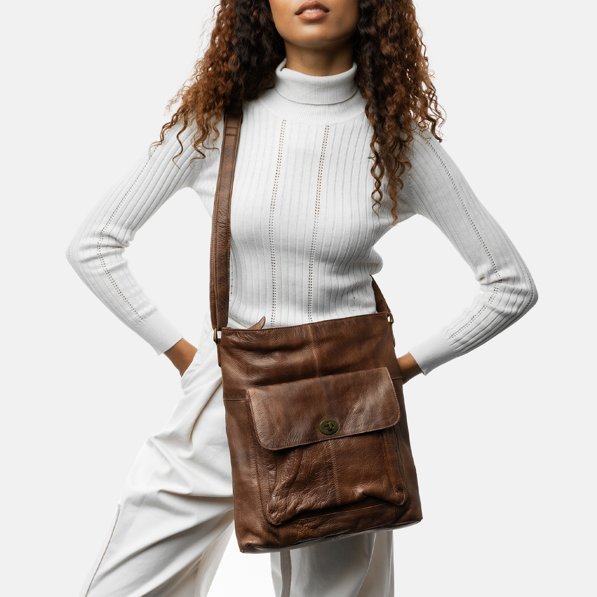 1656 Urban Crossbody
