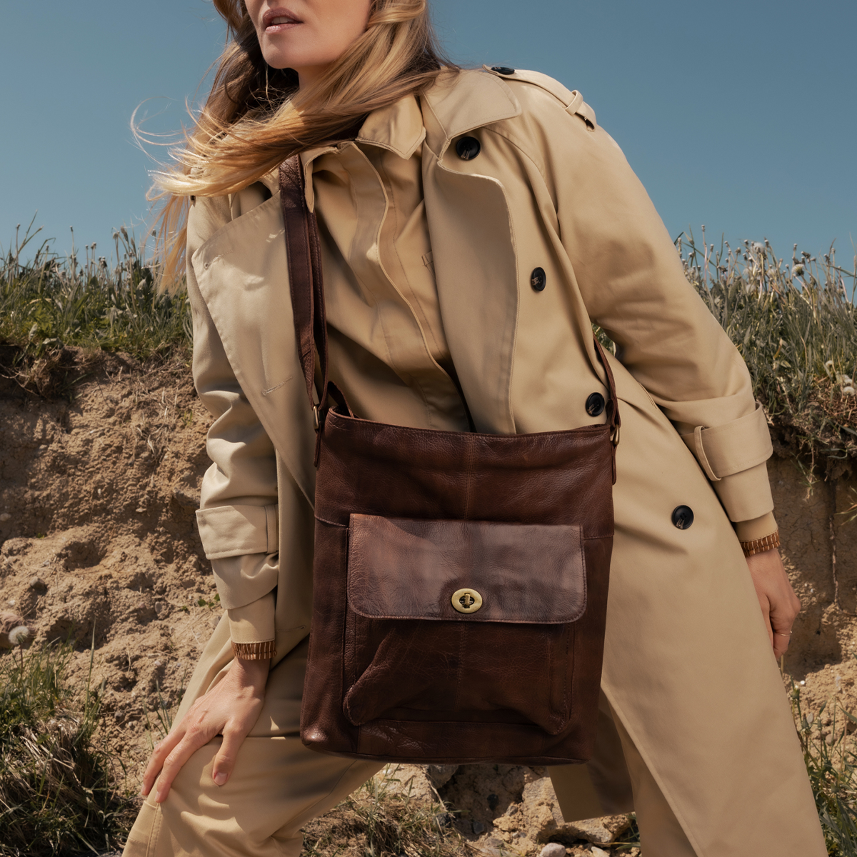 1656 Urban Crossbody