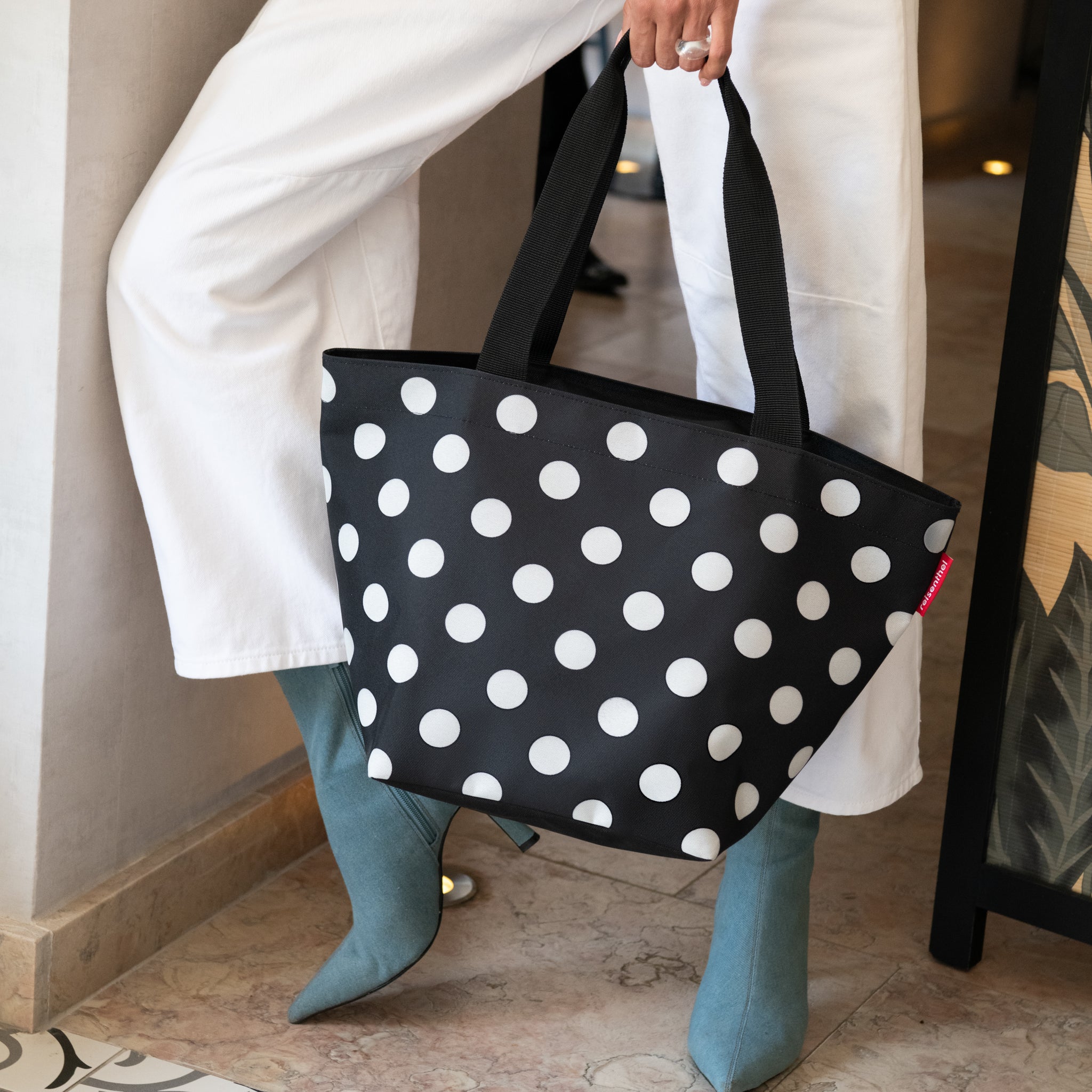 Shopper M