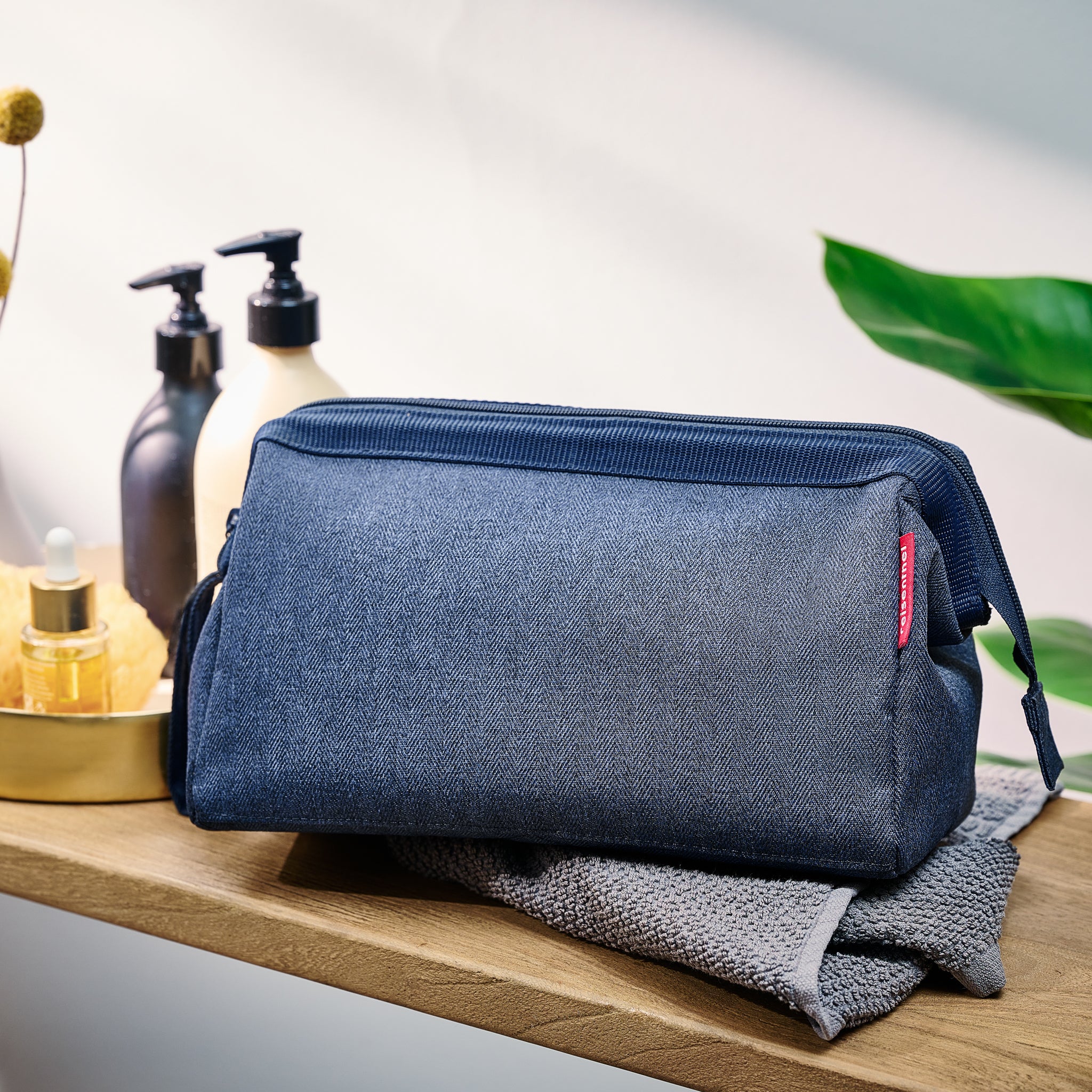 REISENTHEL TRAVEL COSMETIC