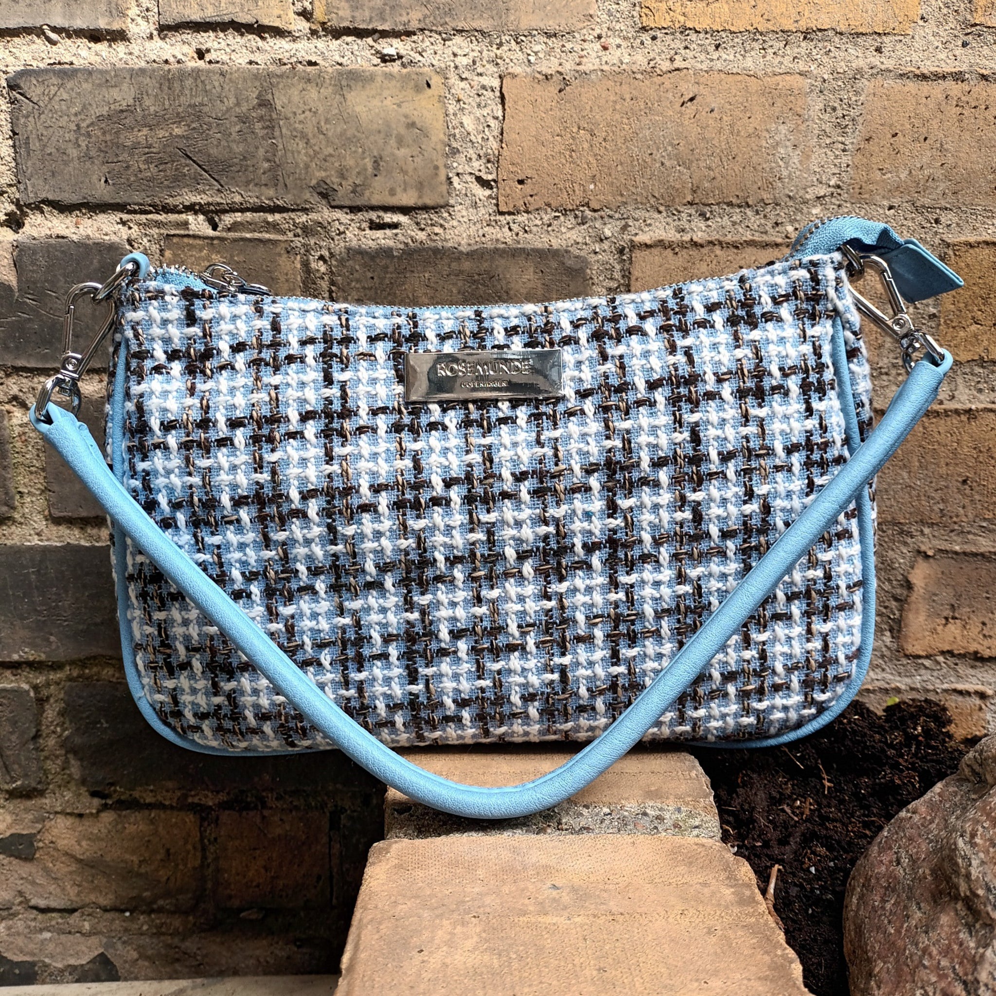 HEAVEN BLUE MIX 8028
HEAVEN BLUE MIX 8028