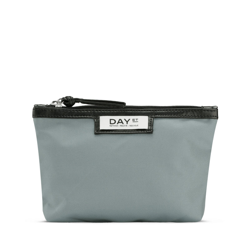 DAY GWENETH RE-S KOSMETIK TASKE