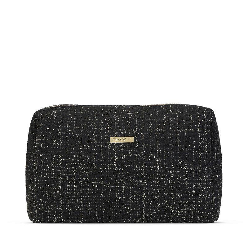 DAY BOUCLE BEAUTY MAKEUP TASKE