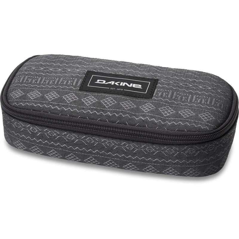 DAKINE SCHOOL CASE