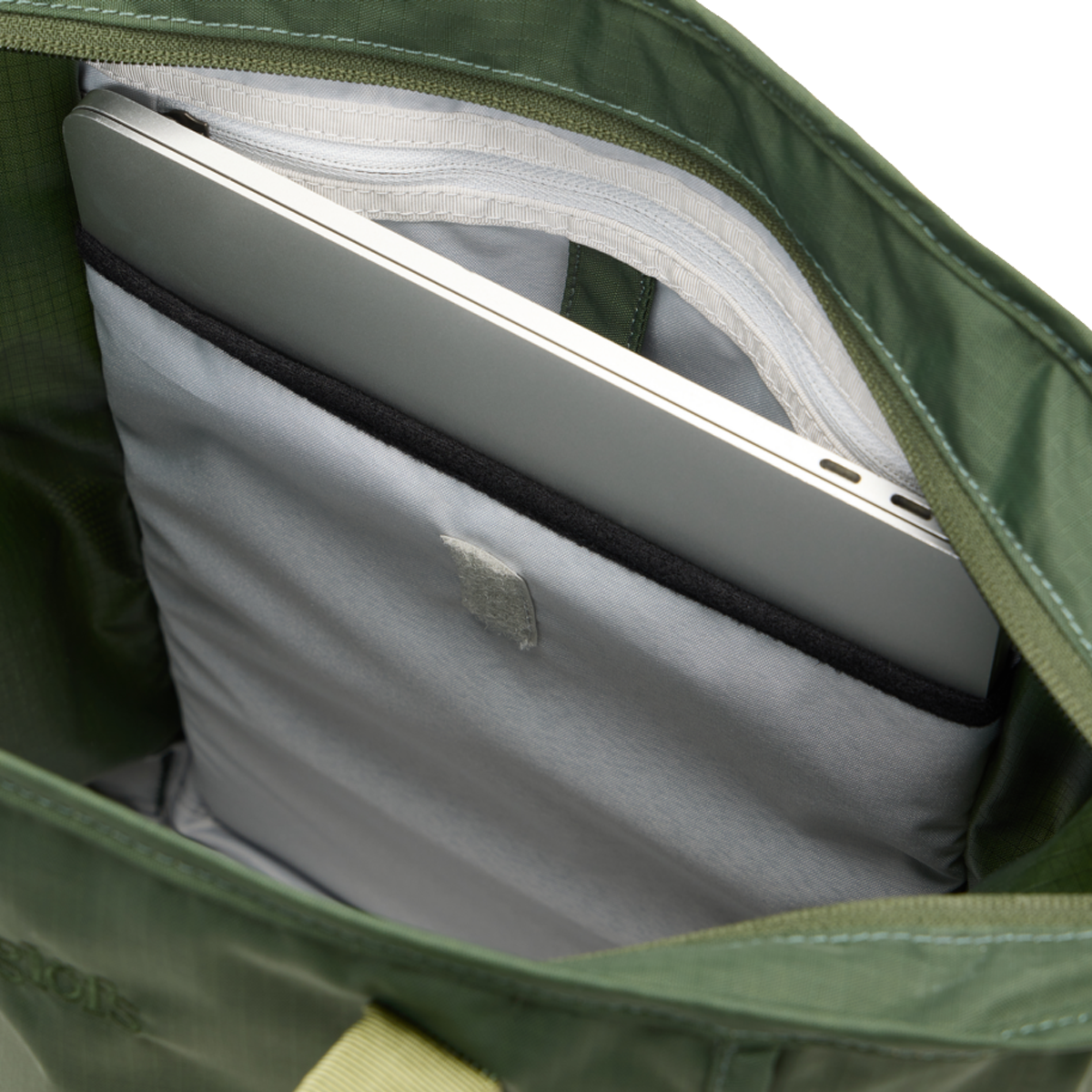 Tight Tote 25