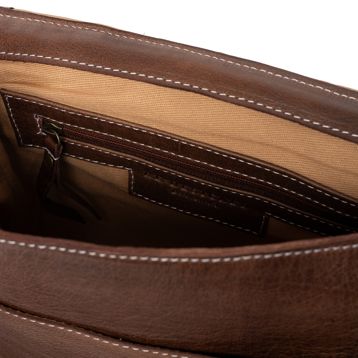 Melia Medium Crossbody