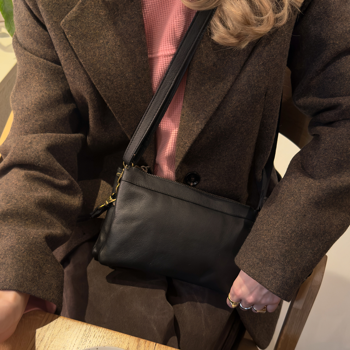 Ola Clutch