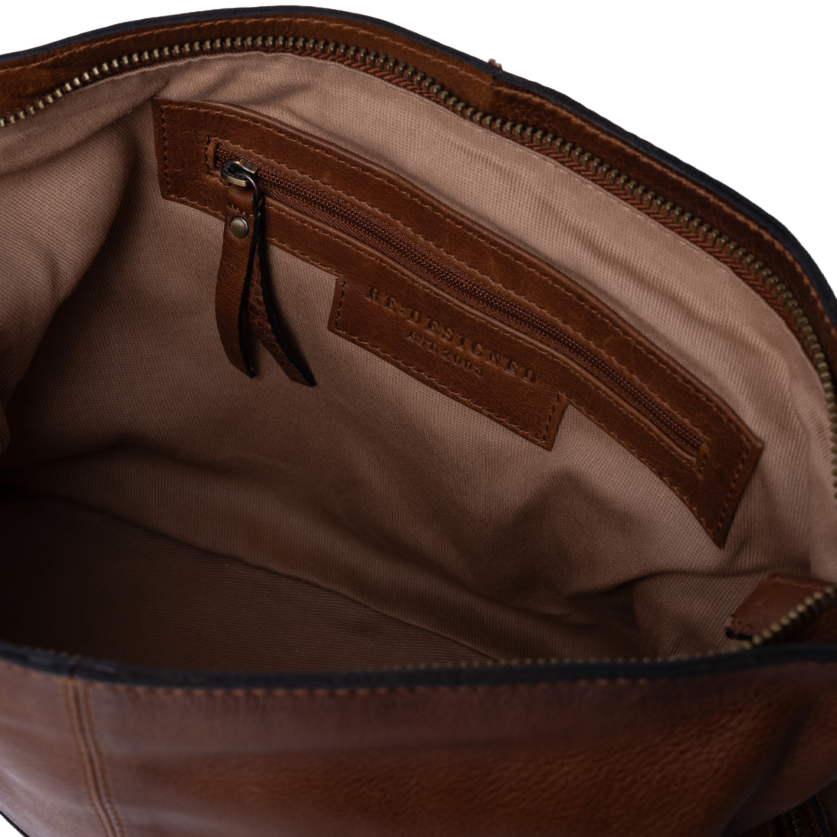 Svea Small Crossbody