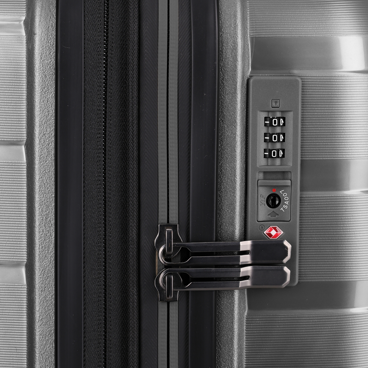 Air Base 4W M Exp Kuffert